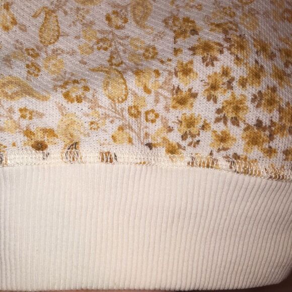 AE XXL Bandana Patchwork White Natural Yellow Print Crewneck Sweatshirt - Picture 13 of 16